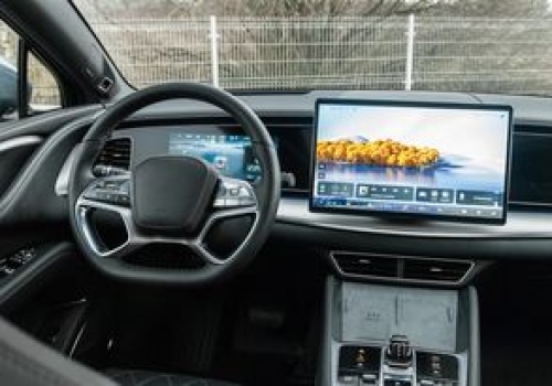 Witaj w krainie tabletów. Rozpoznasz nowe auta po ich wnętrzach?