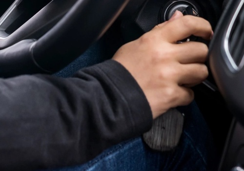 9 powodów, dlaczego samochód nie zapala. To nie musi być akumulator