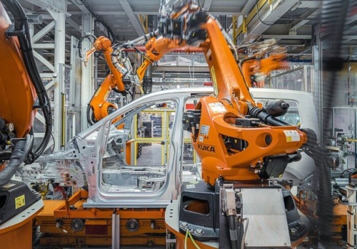 Maszyny jak z „Transformers” na żywo. Volkswagen za darmo otwiera swoje fabryki w Wielkopolsce