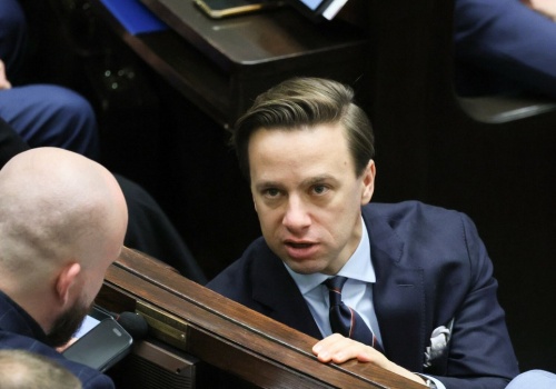 Konfederacja sceptyczna wobec programu SAFE. Bosak tłumaczy, dlaczego