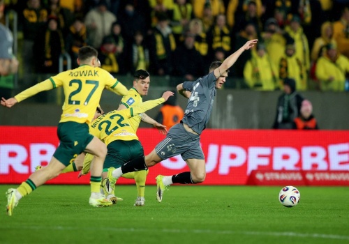 W Katowicach strzelili po razie. Papszun i Legia wciąż bez zwycięstwa