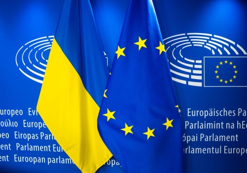 Parlament Europejski. Pakiet pożyczkowy o wartości 90 mld euro na wsparcie Ukrainy zatwierdzony