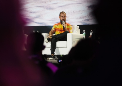 Historia powstania i upadku kultowej marki. Jak „szaman” oddał władzę nad Twitterem Muskowi. „Był nim zafascynowany”