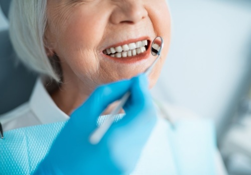 Wydają kilkaset złotych u dentysty prywatnie, a na NFZ jest za darmo. Mało kto o tym wie