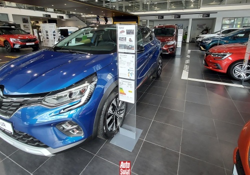 Zatrzęsienie rabatów w salonach. Dlaczego dealerom tak zależy na 