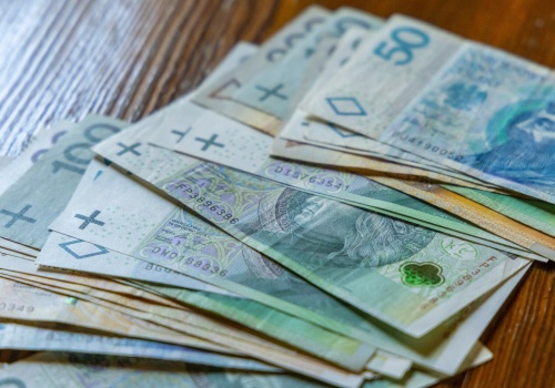 Ile wynosi najniższa krajowa w 2026? Oto stawki brutto i netto