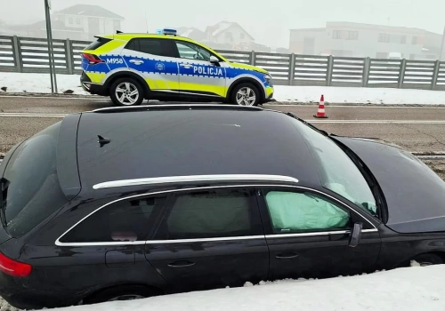 Kolizja w Dąbrówce Kościelnej. 3 promile alkoholu i brak uprawnień