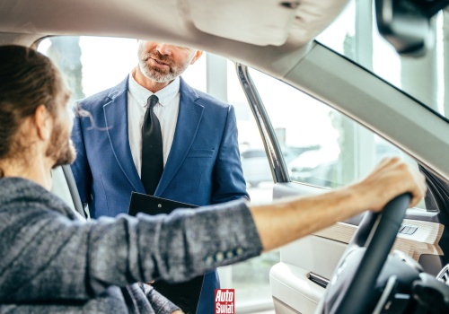 Na czym dziś naprawdę zarabiają koncerny motoryzacyjne? Produkcja aut to coraz mniejsza część biznesu