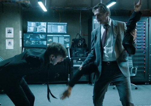 Ma 87% na Rotten Tomatoes i za 5 dni będzie na SkyShowtime. Nie możesz przegapić przebojowej komedii akcji z Liamem Neesonem