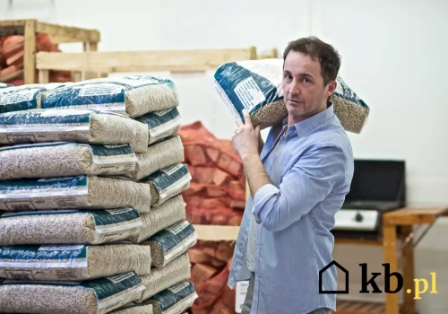 Dlaczego na rynku brakuje pelletu? Producent wskazał przyczynę