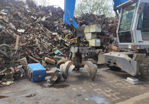 Co dalej z cenami złomu? Sprzedawać czy czekać? Ceny złomu luty 2026