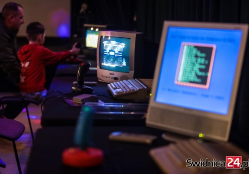 Powrót do złotej ery gier! Żarowskie spotkanie z legendami domowej rozrywki