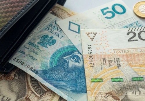 Nawet 4327 zł miesięcznie. Te osoby już mogą składać wnioski. Wzrosła liczba uprawnionych