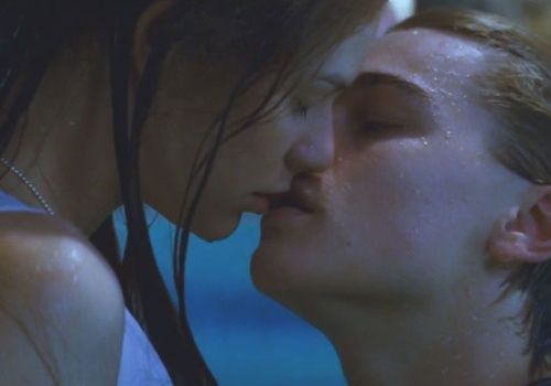 Masowe śluby i śnieżynki. Najciekawsze tradycje walentynkowe z całego świata