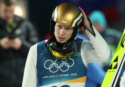 Nowy król polskich skoków! Kacper Tomasiak z kolejnym medalem IO w Predazzo. „To narodziny legendy”
