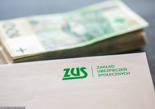 ZUS oddaje Polakom ogromne pieniądze. Nawet po 30 tys. zł. Wystarczy jedno pismo