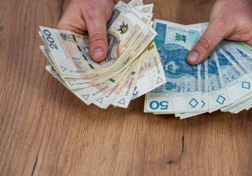 Praca z wynagrodzeniem w euro, zakwaterowaniem i transportem. Nie wymagają dyplomu