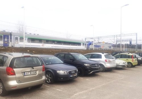 Łódzkie: Będą przetargi na kolejne parkingi przy przystankach