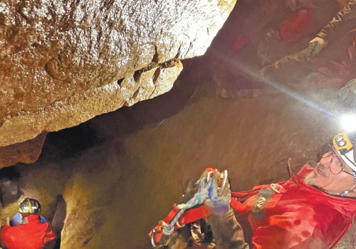 W labiryncie podziemnych sal i korytarzy