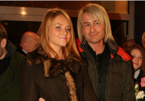 18 lat różnicy nie było przeszkodą. Znane małżeństwo poszło pod prąd. Teraz nie żałują