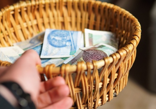 Dziś zbiórka w kościołach w całej Polsce. Do kogo trafią pieniądze?