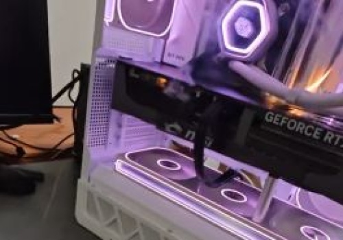 GeForce RTX 5090 za 20 tys. zł stanął w ogniu. Wszystko uchwyciła kamera