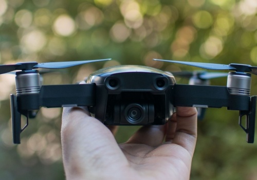 Świnia na dronie odcięła prąd w całej wiosce. To nie jest żart