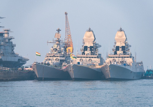 USA z Rosją i Iranem, ale bez Chin. Morska parada w Indiach