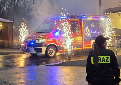 Nowy wóz w OSP Krużlowa Wyżna. Lekki samochód ratowniczo-gaśniczy już w jednostce