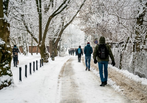 Zimowa aura nie odpuszcza! IMGW wydał nowe ostrzeżenia