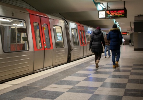 Dantejskie sceny w metrze. Siedmiu zamaskowanych. Jest nagranie