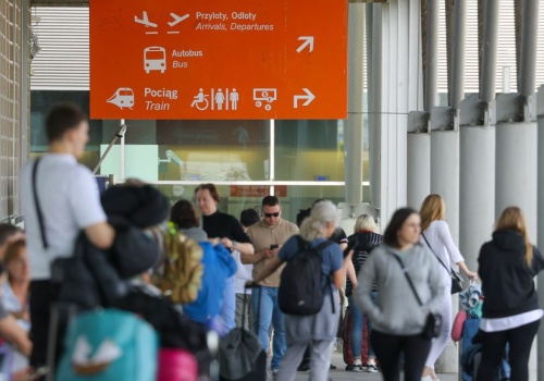 Znane w Polsce biuro podróży z zakazem wykonywania działalności. Długi mają sięgać milionów