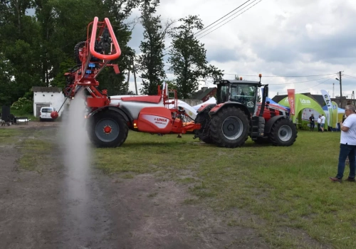 Opryskiwacz sam wykryje chorobę i opryska tylko tam, gdzie trzeba