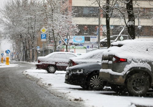 IMGW: silny mróz i opady śniegu w całym kraju. GDDKiA apeluje o bezpieczną jazdę