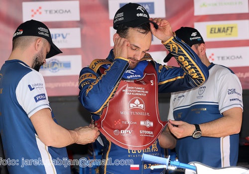 Żużel. Zmarzlik kasuje dwa razy więcej niż… cały klub! Zaskakujące słowa