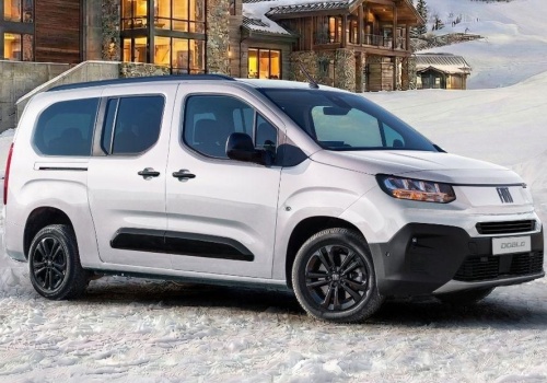 Fiat wprowadza na rynek Doblò Maxi 5 Bianco Gelato
