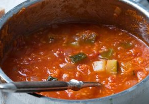 Z francuskiego klasyku przygotowuję pyszną zupę. Pełna aromatów, rozgrzeje w mroźny dzień