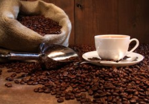 Ceny kawy wreszcie spadają. Sprawdź, kiedy odczujesz to w portfelu