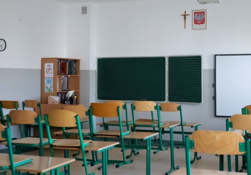 Podwyżki dla nauczycieli 2026. Kokosów z tego nie będzie