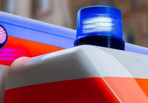 Dramat na paradzie karnawałowej w Niemczech. Trzech mężczyzn spadło z platformy, jeden walczy o życie