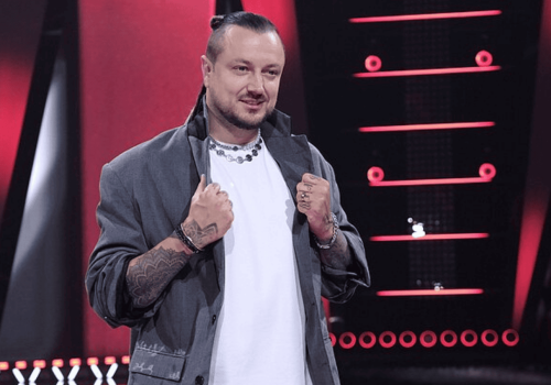 Baron pokazał zdjęcie. 