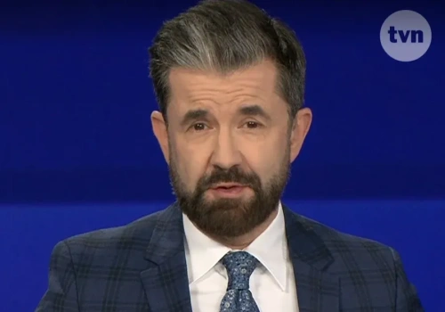 Była 19:08. Prowadzący 