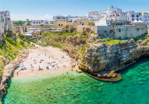 🇮🇹 Najpiękniejszy region Włoch 😍 Loty do Bari i noclegi w luksusowym hotelu ze śniadaniami za 540 PLN 😎