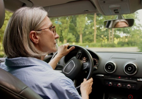Zmiany dla kierowców od 2026 roku. Nowe przepisy uderzają w seniorów