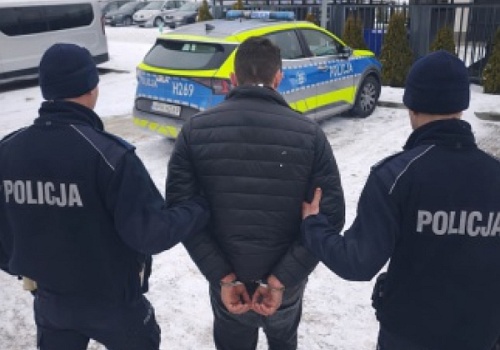 Nietrzeźwy 26-latek z dwoma dożywotnimi zakazami kierowania pojazdami. Skazany na bezwzględną karę pozbawienia wolności