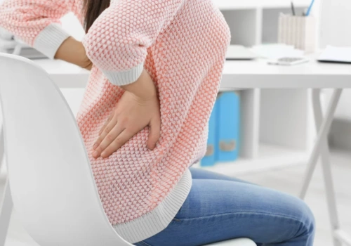 Gdy boli kręgosłup: Kiedy zwykły ortopeda to za mało – rola specjalisty ortopedy kręgosłupa