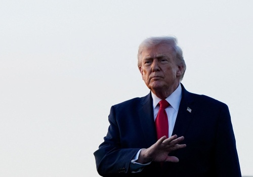 Sondaż dla „Rzeczpospolitej”: Polacy chcą bardziej stanowczej polityki wobec USA