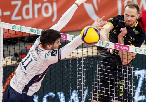 Magiera: A może by tak podwyższyć siatkę?