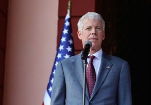 Takiego transportu jeszcze nie było w USA. Mały reaktor jądrowy w samolocie