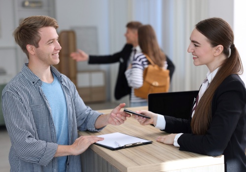 Droższa praca, mniej etatów. Paradoks rynku turystycznego